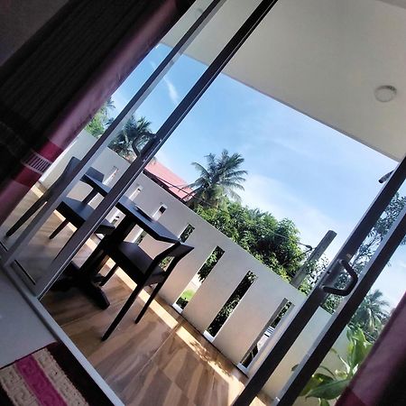 Chen Villa - Near Airport ネゴンボ エクステリア 写真
